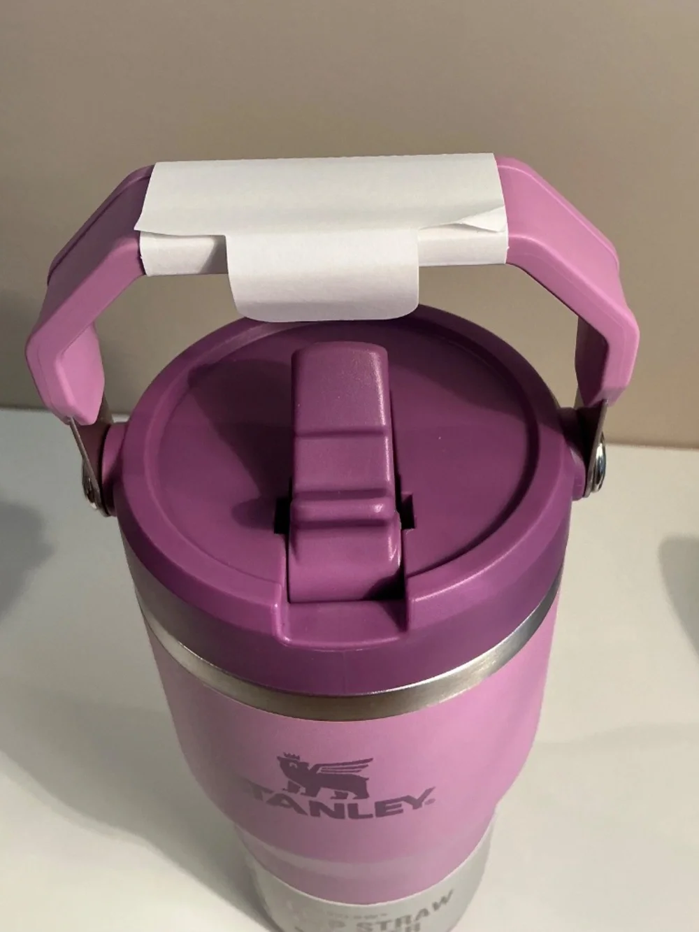 New Stanley Ice Flow Flip Straw Tumbler Smaller 20 oz lilac with purple lid - Picture 2 of 4